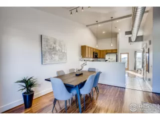 Photo #5: 929392 Listing