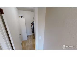 Photo #6: 929399 Listing