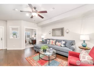 Photo #6: 929429 Listing