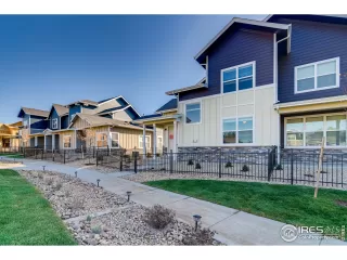 Photo #4: 929440 Listing