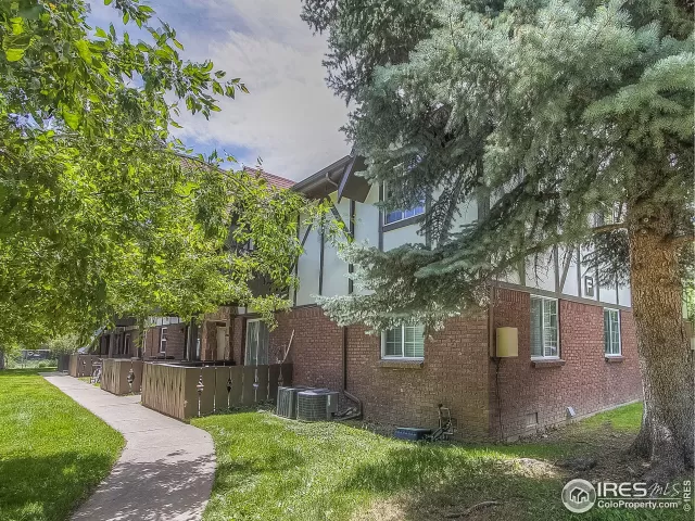 MLS: 929454 Condo For Sale