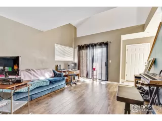 Photo #6: 929473 Listing