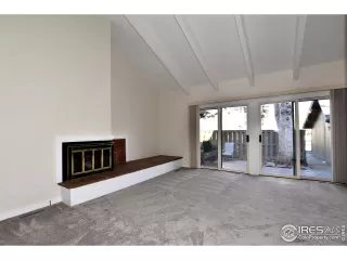 Photo #4: 929566 Listing