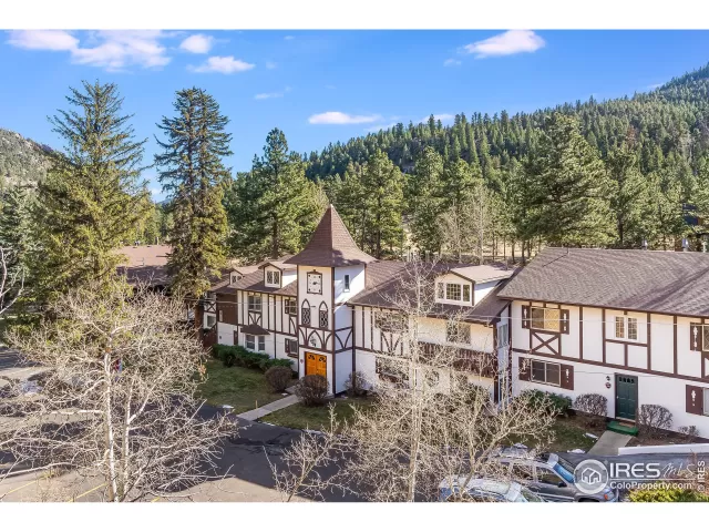 MLS: 929600 Condo For Sale