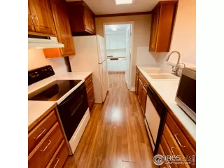 Photo #4: 929638 Listing