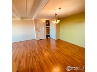 Photo #5: 929638 Listing