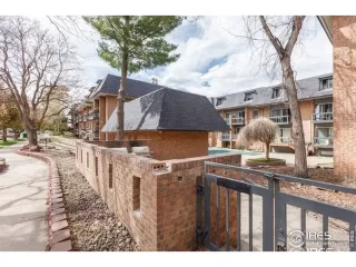 Photo #2: 929716 Listing