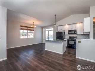 Photo #1: 929718 Listing