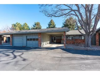 Photo #1: 929742 Listing