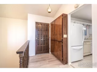 Photo #4: 929742 Listing