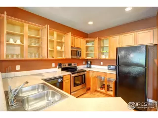 Photo #4: 929789 Listing