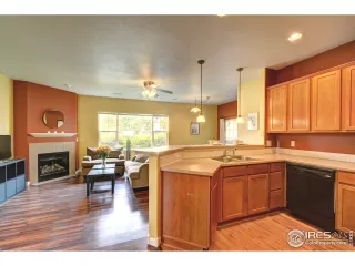 Photo #5: 929789 Listing