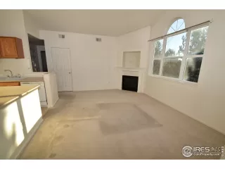 Photo #6: 929811 Listing