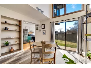 Photo #5: 929827 Listing