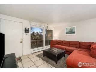 Photo #3: 929923 Listing