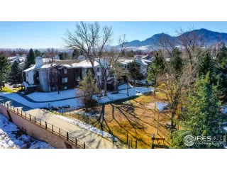 Photo #2: 929929 Listing 