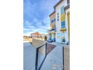 Photo #3: 929958 Listing