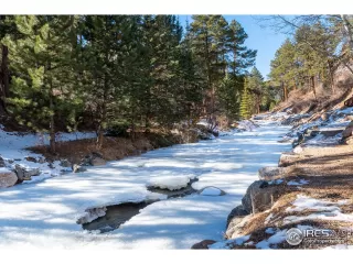 Photo #2: 929972 Listing