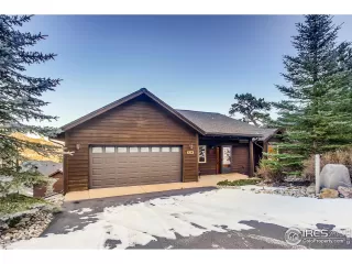 Photo #4: 929977 Listing