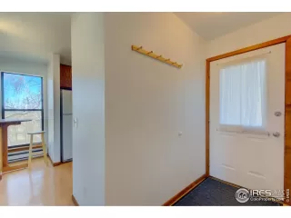 Photo #4: 930010 Listing