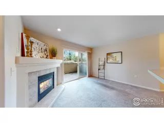 Photo #5: 930015 Listing