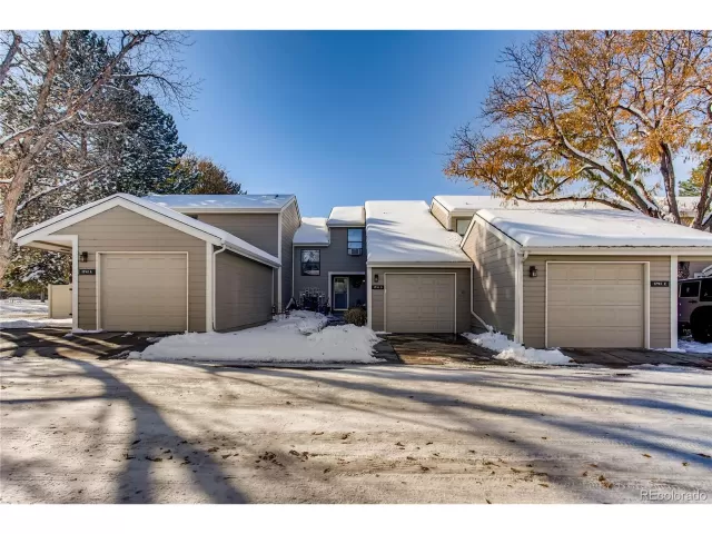 MLS: 9300241 Condo For Sale