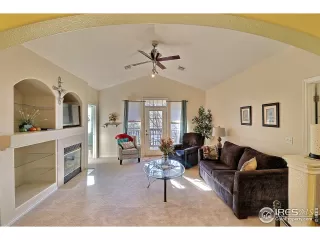 Photo #6: 930025 Listing