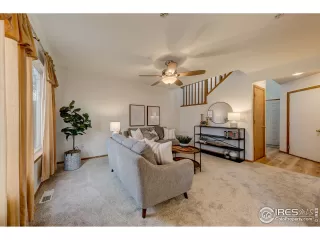 Photo #5: 930040 Listing