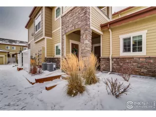 Photo #1: 930121 Listing