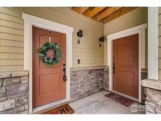 Photo #2: 930121 Listing