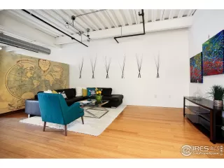 Photo #5: 930203 Listing