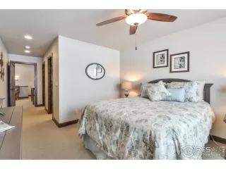 Photo #5: 930225 Listing