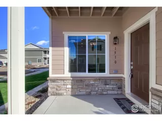 Photo #2: 930230 Listing