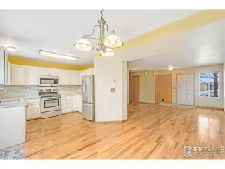 Photo #5: 930257 Listing