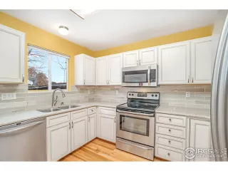 Photo #6: 930257 Listing