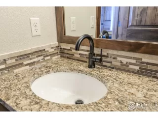 Photo #6: 930270 Listing