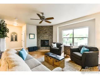 Photo #4: 930285 Listing