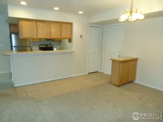 Photo #3: 930312 Listing