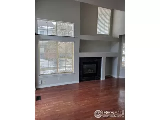 Photo #2: 930363 Listing