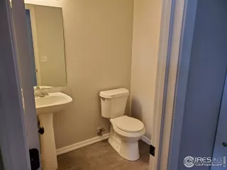 Photo #6: 930363 Listing