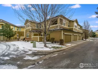 Photo #3: 930403 Listing