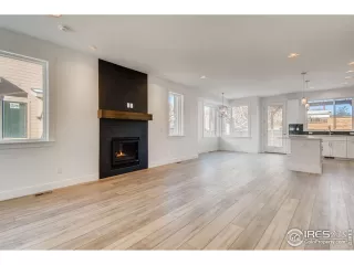 Photo #3: 930448 Listing