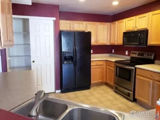 Photo #3: 930626 Listing