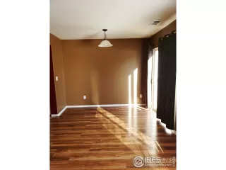 Photo #6: 930626 Listing