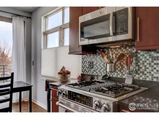 Photo #6: 930646 Listing