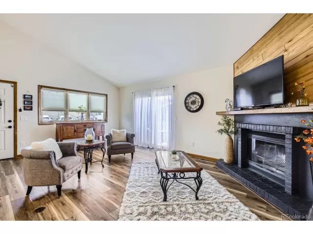 MLS: 9307165 Condo For Sale