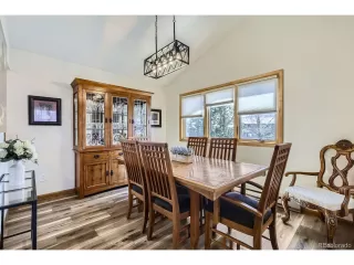 Photo #6: 9307165 Listing