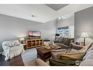 Photo #2: 930730 Listing