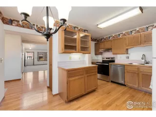 Photo #6: 930761 Listing