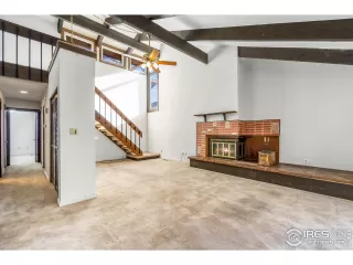 Photo #4: 930766 Listing